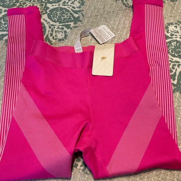 COPY - Fabletics hot pink workout pants med NWT - Picture 6 of 8